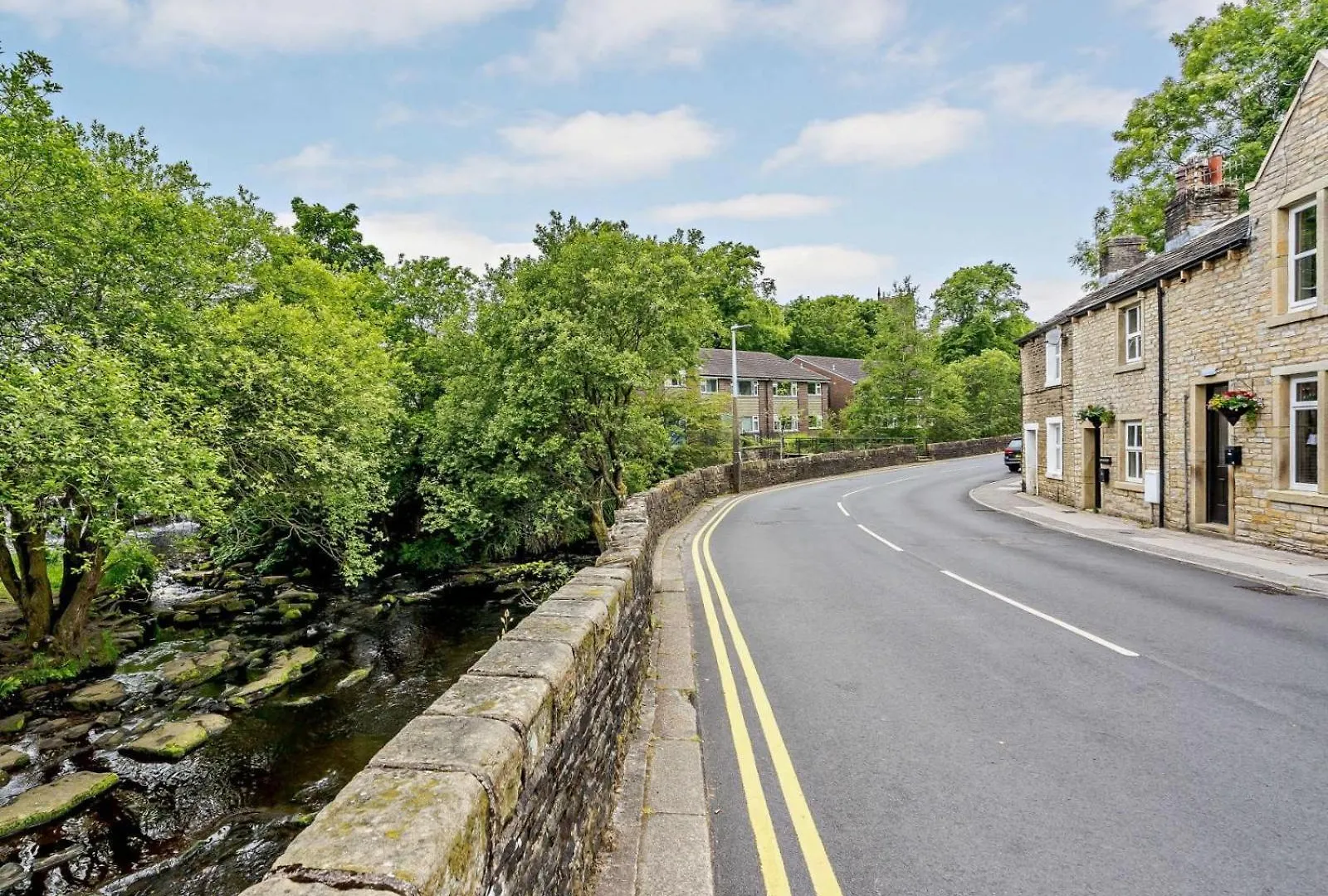 Swan House Villa Huddersfield